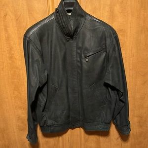 Black leather bomber jacket (large men’s made in Canada size 60/68)